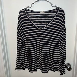 🍀4 for 25🍀 La Miel | Vneck Striped Long Sleeve